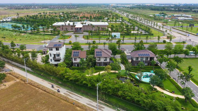 Vì sao dòng vốn ngoại vẫn đổ vào BĐS khu đô thị, bất chấp dịch bệnh? - Ảnh 2. Vì sao dòng vốn ngoại vẫn đổ vào BĐS khu đô thị, bất chấp dịch bệnh? - Ảnh 2.
