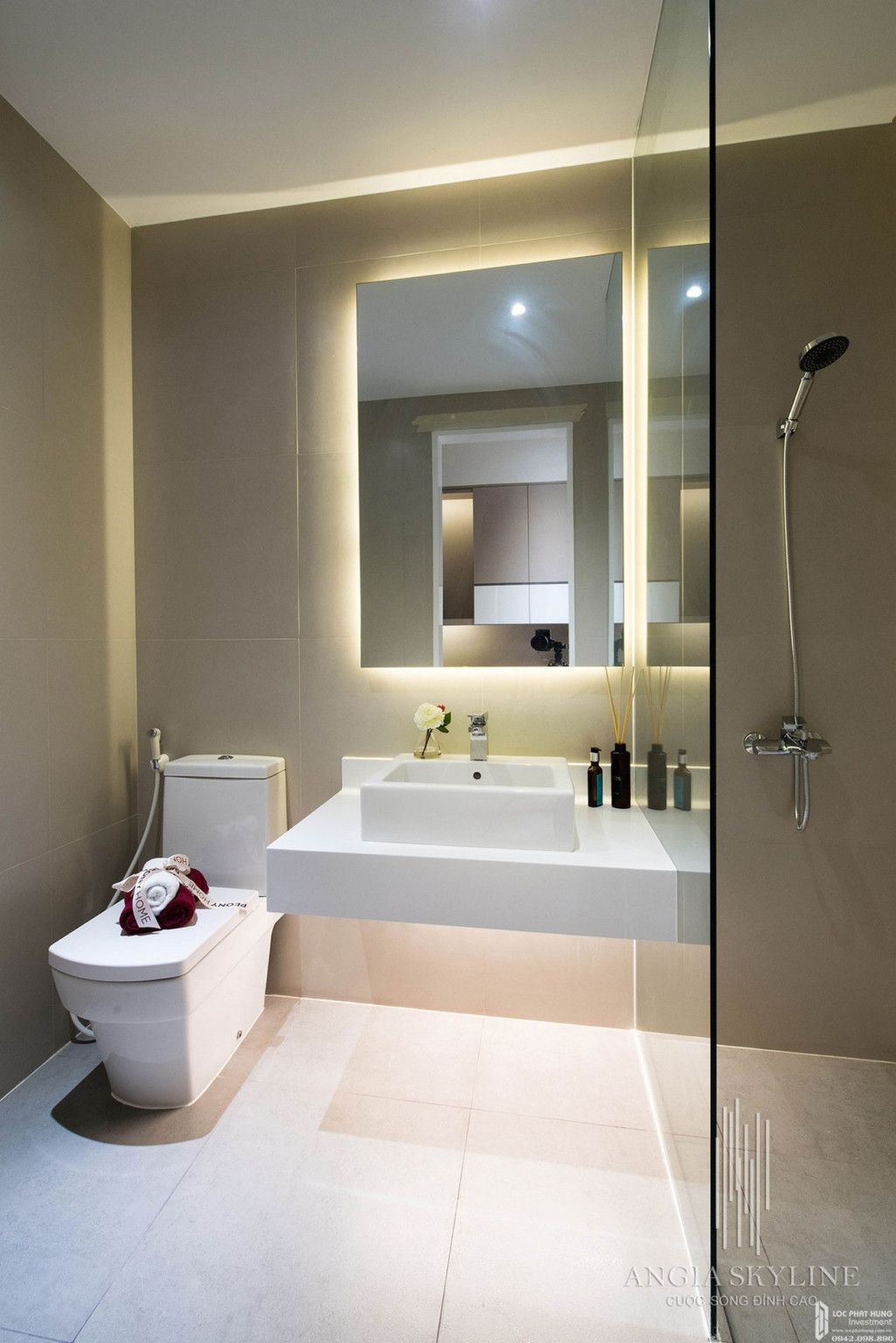 2d6a2ede-36cf-4632-b8d8-41f443206052 Phòng tắm