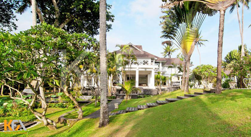 Villa-Gajah-Putih-Bali 2
